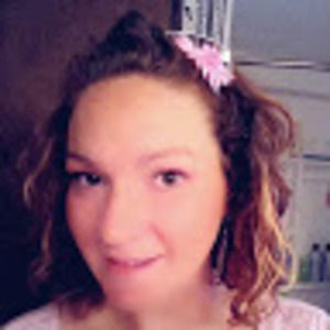 Meet your Posher, Casondra